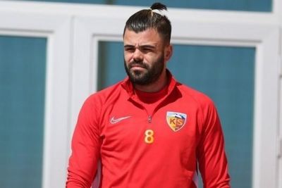 “Kayserispor”un üzvü: “Azərbaycan millisindən təklif alsam da, “hə” deyə bilmədim”